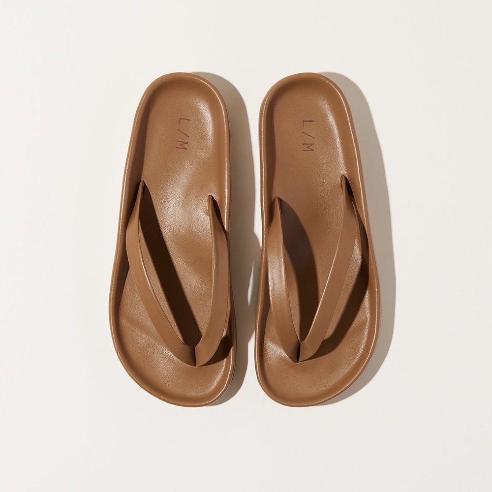 PERFECT BEIGE Manoogian Leather Sandals (Size 7) *Never Worn*